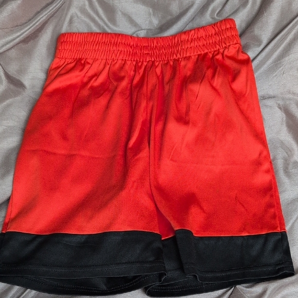 Kids' Multi-Color Shorts Set - Picture 10 of 11